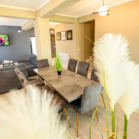 Aquarium Penthouse 7 Apartmán Năvodari