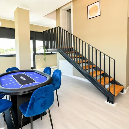 Aquarium Penthouse 7 *